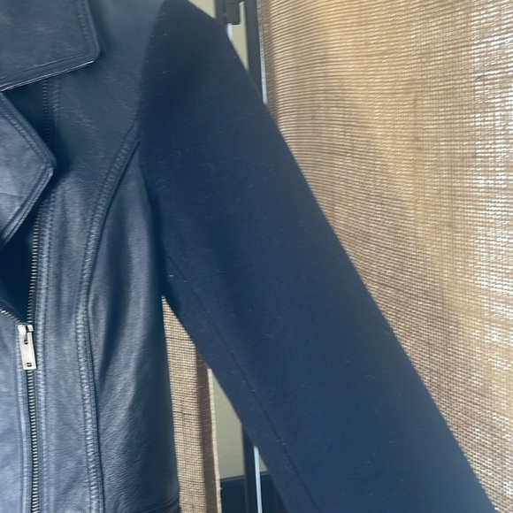 ‎Jacket - Picture 5 of 12